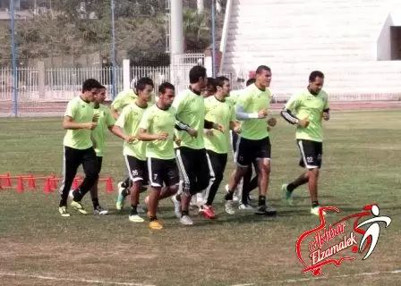 اخبار الزمالك - خاص.. تيجانا يشرف على تدريبات التسديد نحو المرمى 