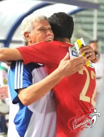 اخبار الزمالك - خاص .. شحاتة يتوجه لغرفة خلع ملابس الأهلي لتهنئة اللاعبين