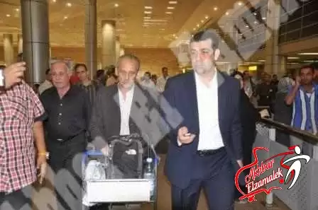 اخبار الزمالك - شاهد بالصور الحصرية .. اهتمام اعلامي واسع النطاق واستقبال حافل للمعجزة "فييرا" لدى وصوله مطار القاهرة