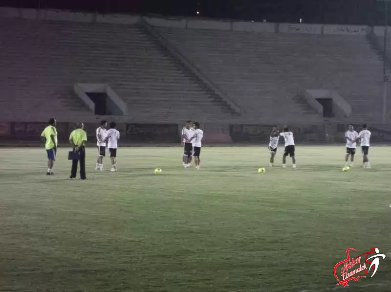 اخبار الزمالك - شاهد بالصور الحصرية .. شد الحبل والكلبة الحيرانه فى كواليس مران الزمالك