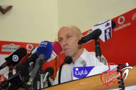 اخبار الزمالك - شاهد بالصور الحصرية .. برادلي المنبهر وابتسامة ضياء الساخرة وزكي المهموم في كواليس مؤتمر المنتخب الصحفي