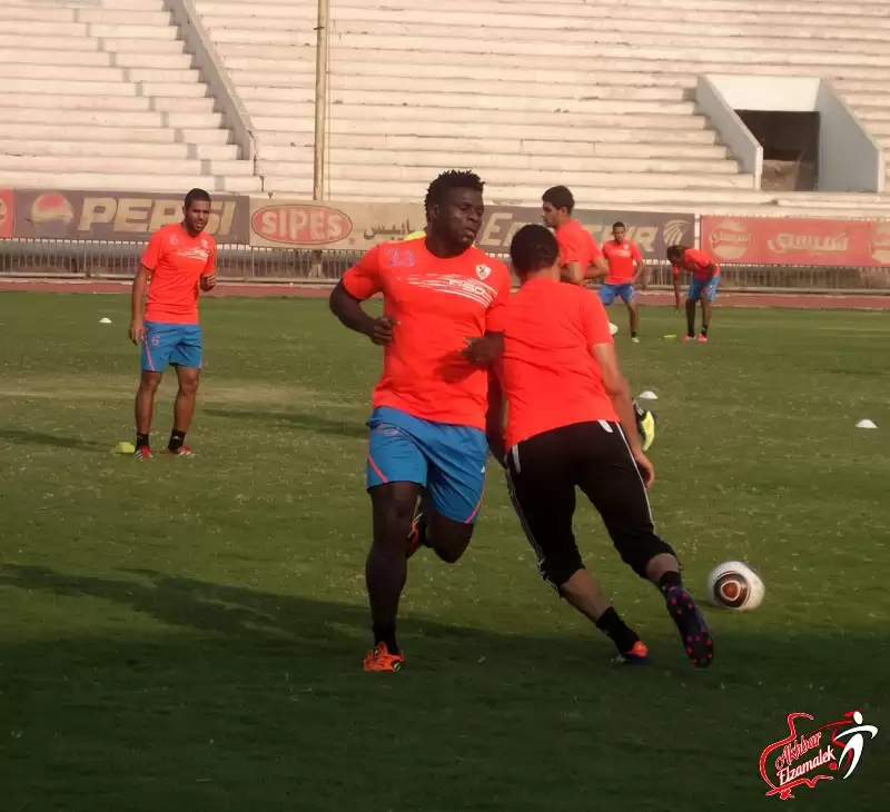 اخبار الزمالك - شاهد بالصور الحصرية : طيران الوحش .. وصراع شرس بين طلبة ورزاق في كواليس مران الزمالك