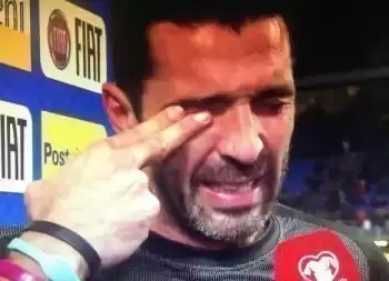 بالفيديو.بوفون ينهمر في البكاء بعد فشل ايطاليا للوصول لكاس العالم