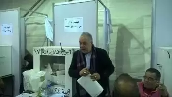 الزمالك ينتخب الفنان اشرف زكي يدلي بصوته في الانتخابات 