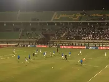 اخبار الزمالك -  بالصورة ... جماهير الابيض  تؤازر الزمالك فى السويس وتهتف الليلة يا المكسب يا الموت 