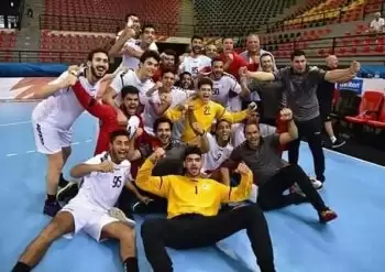منتخب شباب اليد يتأهل لدور الثمانية ببطولة كأس العالم بعد اكتساح سلوفانيا 