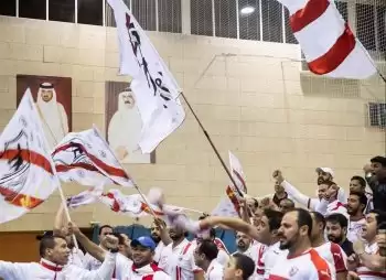 اخبار الزمالك - بالصور . جماهير الزمالك فى قطر بقيادة  فاروق وعبد الوهاب تحتفل بكأس السوبر الإفريقي 