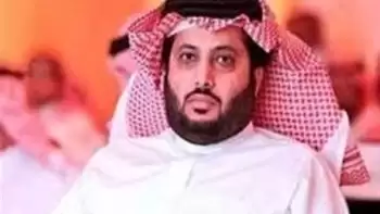 تركي آل الشيخ يقلب الفيس بوك  بقصف جبهة قائد الأهلي 