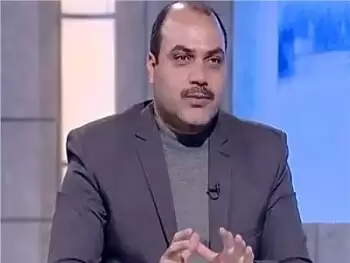 محمد الباز يشعل مواقع التواصل بمعركة كلامية بسبب عبد الله رشدي