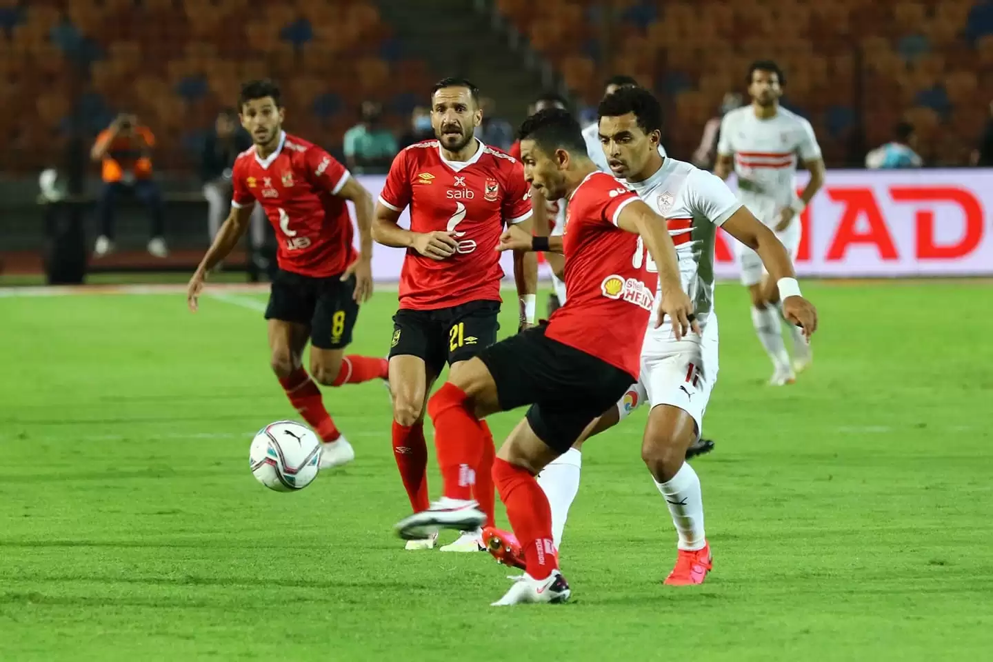 اخبار الزمالك - جزائرى ومغربي على رأس المرشحين  لإدارة نهائي إفريقيا وهدية من الجبلاية الى الزمالك قبل مواجهة الأهلى 