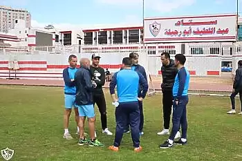 اخبار الزمالك - أحضان وقبلات في وداع مصطفى محمد لنادي الزمالك