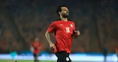سرير محمد إبراهيم يقلب الفيس بوك ..الإحتفال بعيد  بميلاد الأسطورة  محمد صلاح 