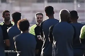 اخبار الزمالك - تعرف على القائمة التى اختارها معتمد جمال لمواجهة بيراميدز بعودة الحرس القديم وغياب تسع  لاعبين .باتشيكو يواجه الزمالك بالقوة الضاربة 