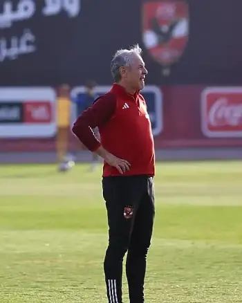 اخبار الزمالك - جمع متعلقاته من أوضة اللبس.. تفاصيل ثورة نجم الأهلي ضد كولر