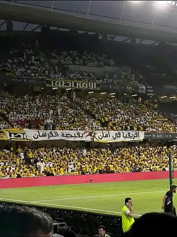 اخبار الزمالك - جماهير الوصل تدعم الزمالك  للفوز بالكونفدرالية فى ليلة الفوز بكأس الإمارات بعد إكتساح النصر 