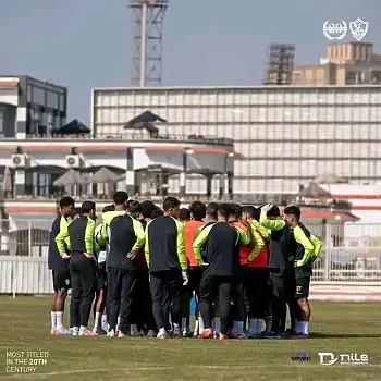 اخبار الزمالك - نكشف حقيقة تمرد لاعبي الزمالك قبل لقاء بيراميدز واجتماع هام لمجلس الإدارة مساء اليوم .. لاعب  الزمالك يتلقى عرضاً من بتروجت