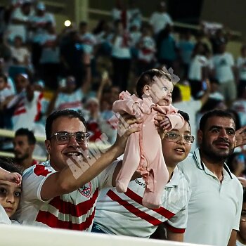 اخبار الزمالك - مشاهد من تأهل الزمالك لنهائي السوبر المصري. ترقيصة ناصر كوستا ....لقطة زيزو مع" النونة" وصدة عواد ورهان جوميز واعتذار أوباما ودموع مصطفى فتحى 