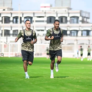 اخبار الزمالك - تأهيل رباعي الزمالك مع المطراوي وعودة ناصر ماهر وسعادة جوميز بتألق 7 لاعبين قبل مواجهة سموحة 